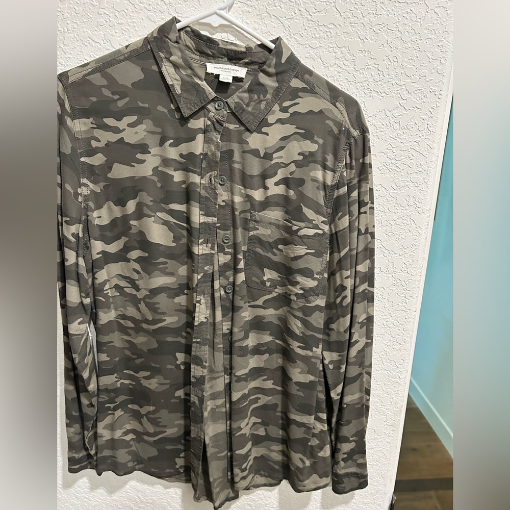 Casual Camo Button down top